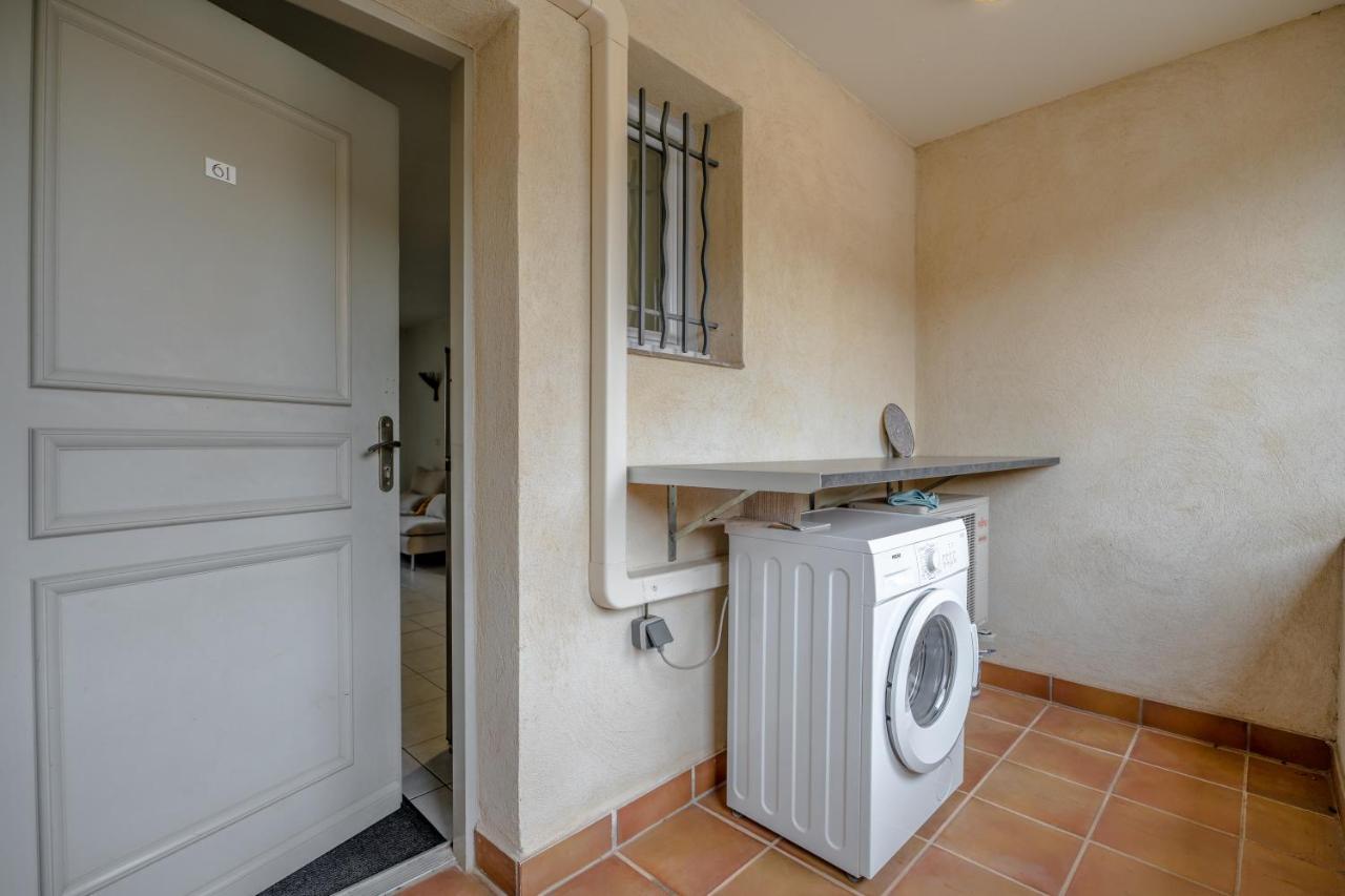 Superbe Appartement Avec Piscine Le Plan-de-la-Tour Dış mekan fotoğraf